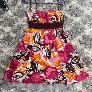 Size 9 super cute summer dress!